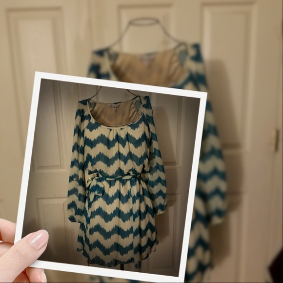 Green / Beige Dress by Speechless. - Picture 4 of 5